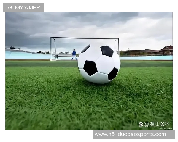 中国足球先生的荣耀与挑战：追寻梦想的足坛传奇之路